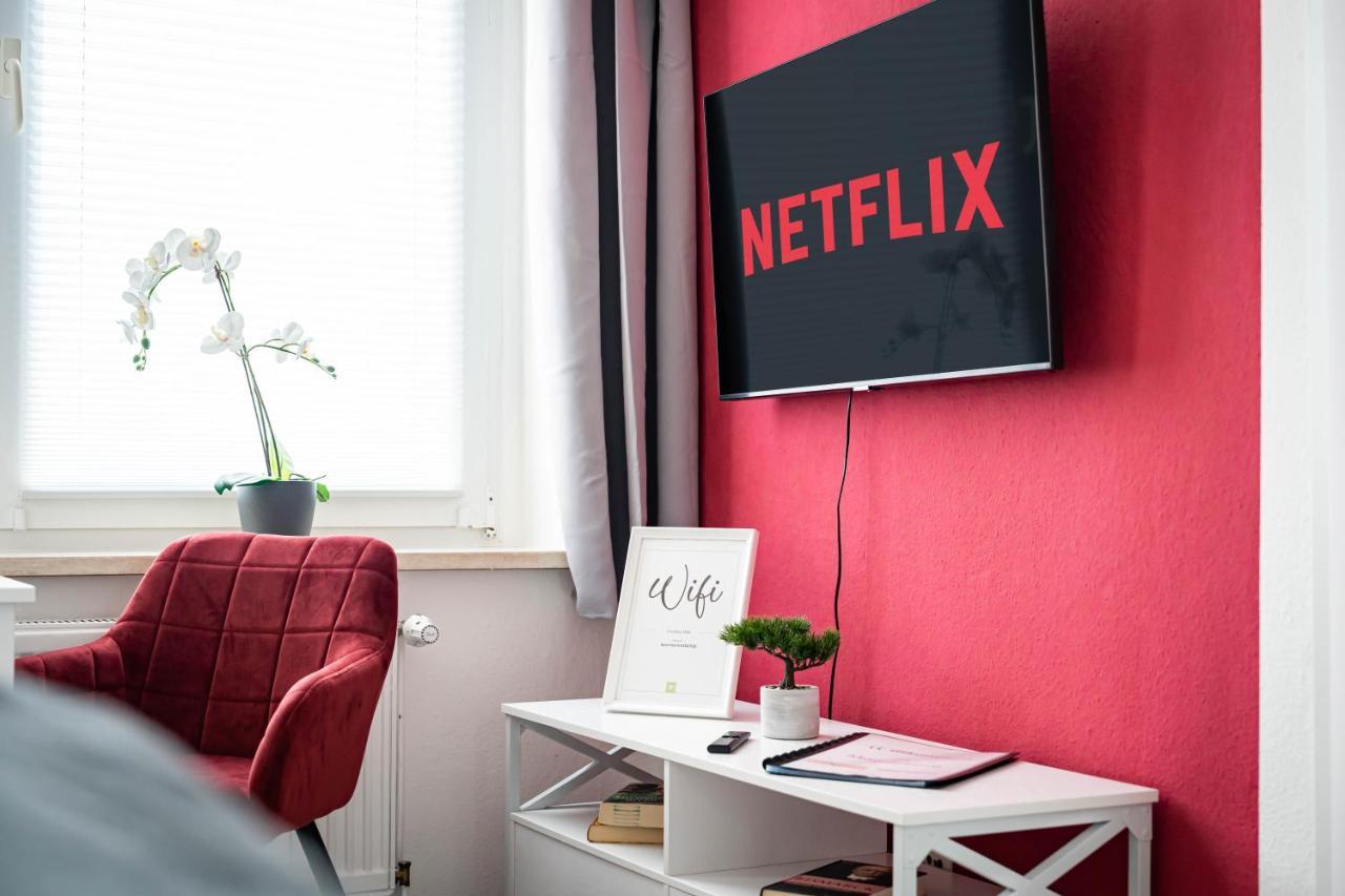 Apartmento Blue Magdeburg - Zentral - Wifi - Netflix エクステリア 写真