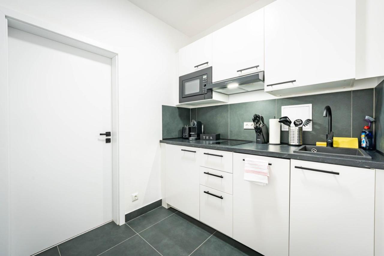 Apartmento Blue Magdeburg - Zentral - Wifi - Netflix エクステリア 写真